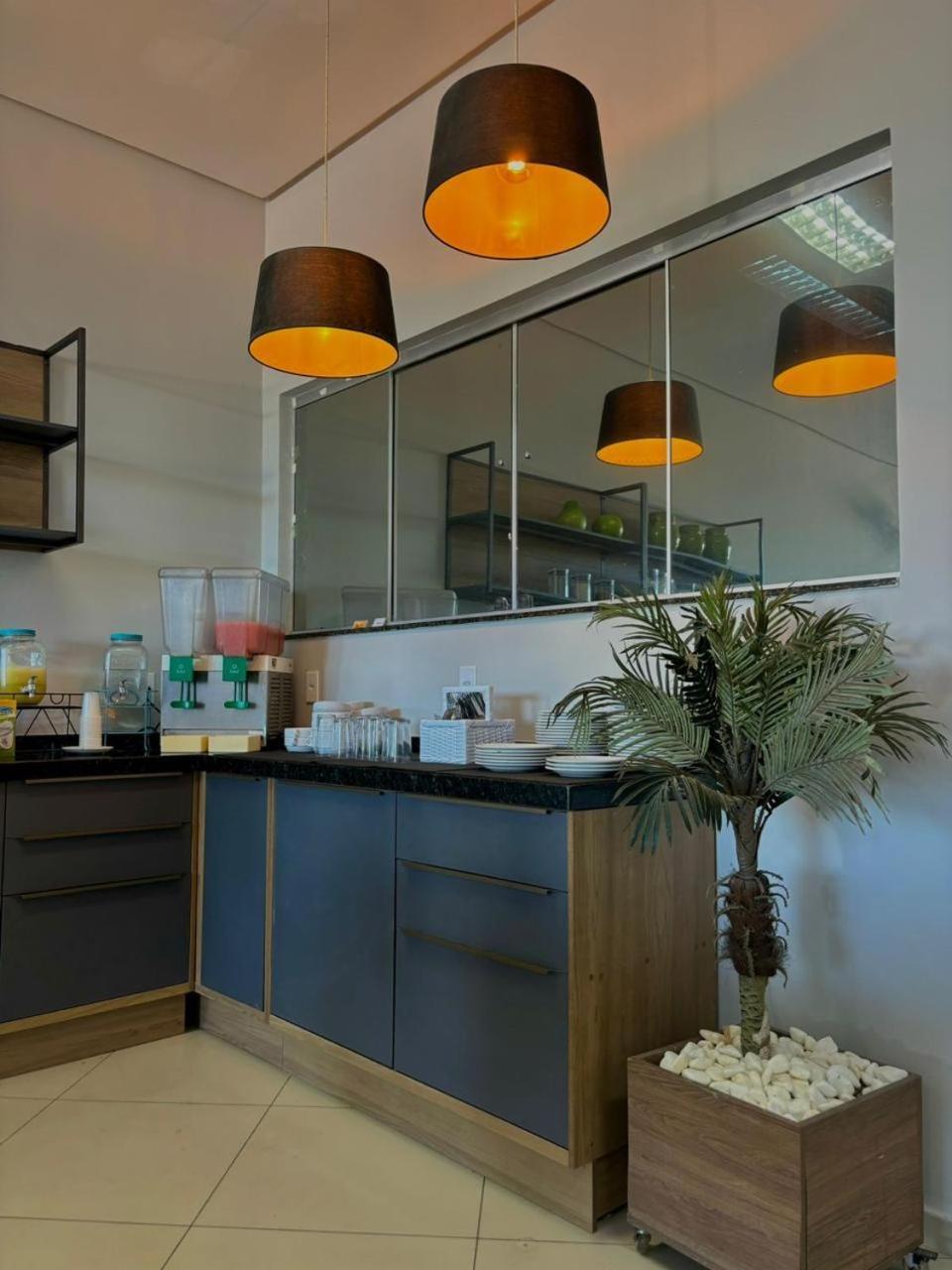 Hotel Skalla - Melhor Custo Beneficio Тейшейра-ди-Фрейтас Экстерьер фото