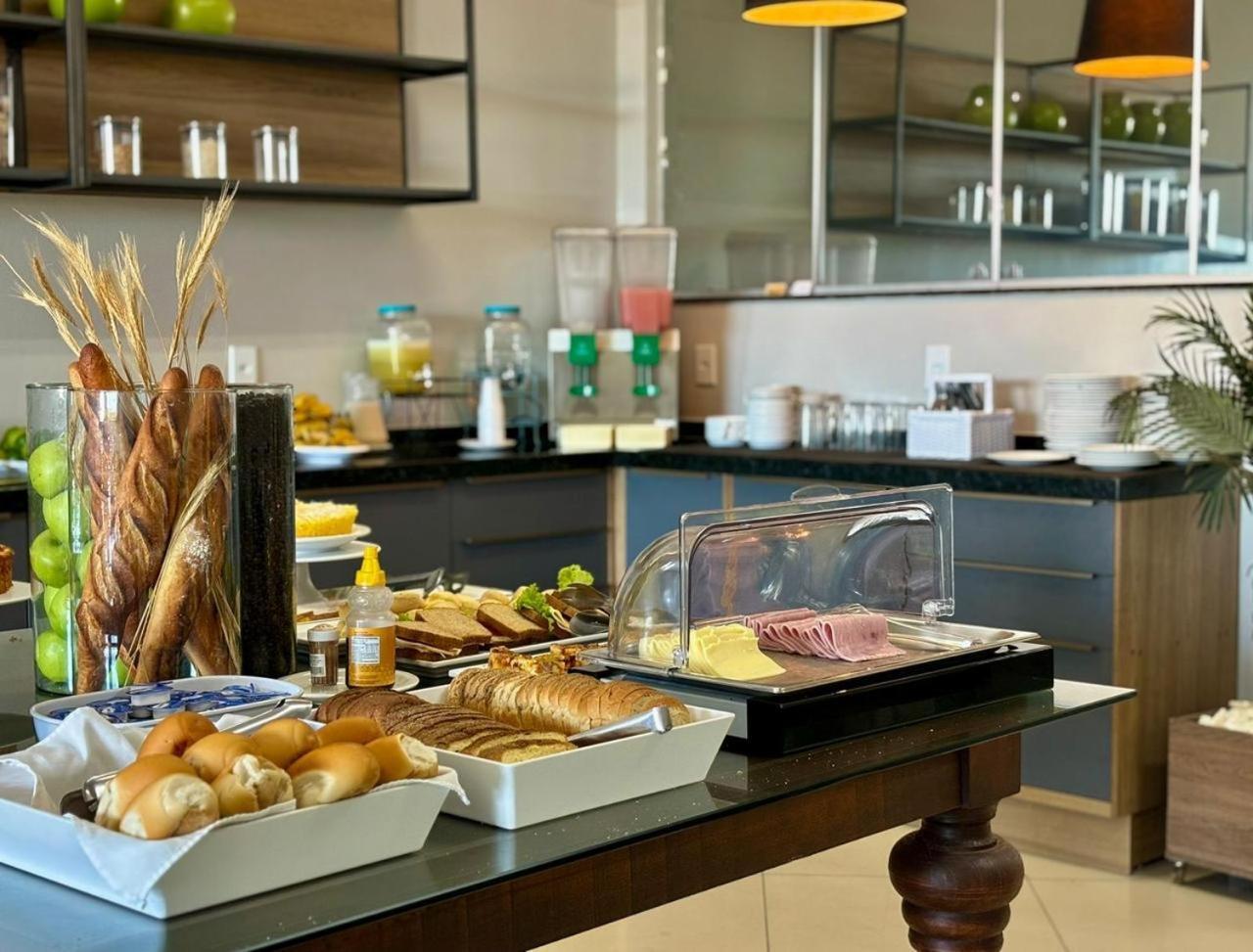 Hotel Skalla - Melhor Custo Beneficio Тейшейра-ди-Фрейтас Экстерьер фото